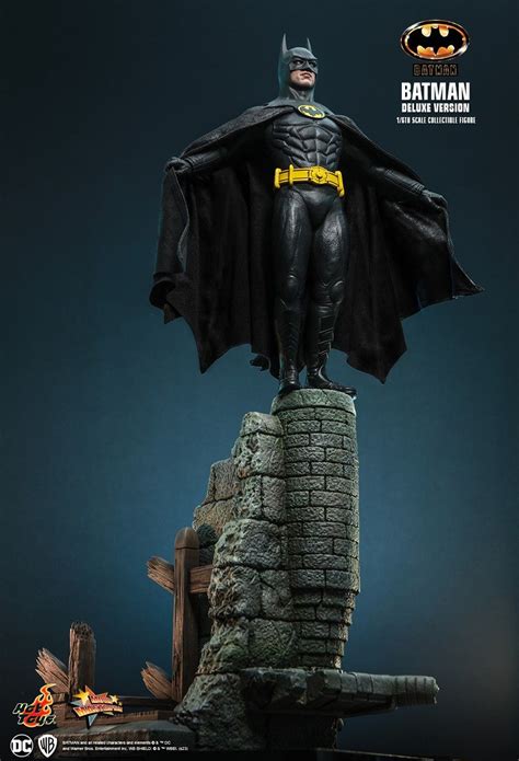 Batman Figurki Batmana I Batmobila Od Hot Toys Batcave