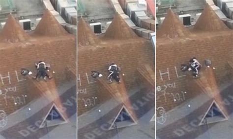 Chinese Students Caught Having Sex On A Roof In Wenzhou Daily Mail Online