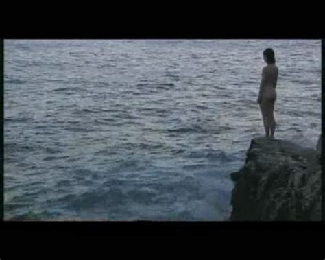 Naked Anna Mascha In All The Weight Of The World
