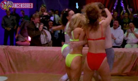 Naked Erin Wright In Beautiful Joe