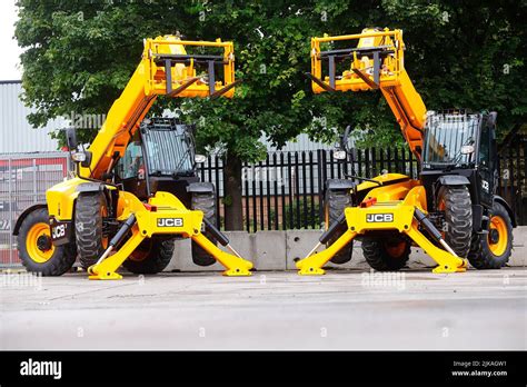 Jcb 540 140 Telehandler Hi Res Stock Photography And Images Alamy