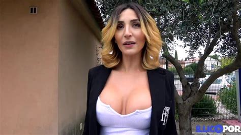 Kinky Milf Shakes Hoge Boobs And Rides Cock For Promotion Lllico Porno