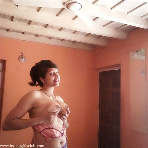 Desi College Girl Nude MMS Indian Girls Club