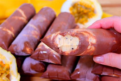 Geladinho de maracujá trufado perfeito para os dias mais quentes