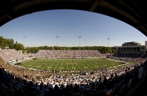 Army football signs multi-year TV deal | Article | The United States Army