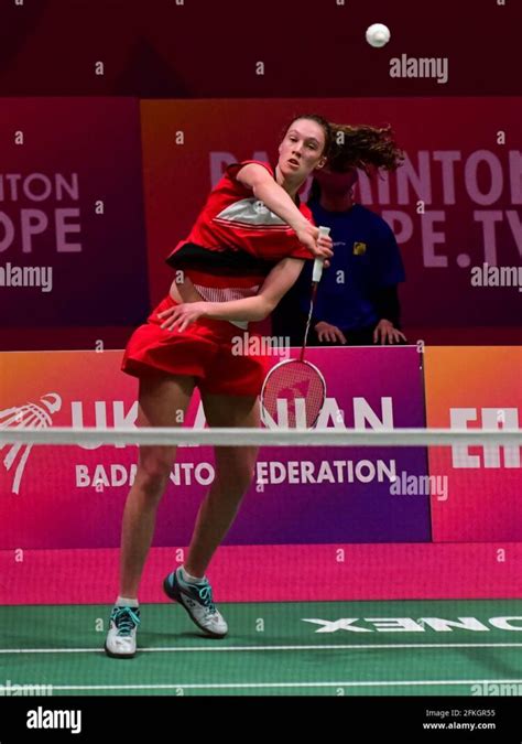 Hot Sexy Kirsty Gilmour Bikini Pics