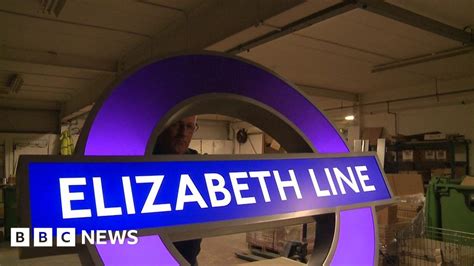 First Elizabeth Line roundels installed - BBC News