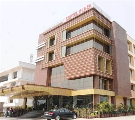 Hotels in Dehradun (Updated 2023) | Luxurious, Top-Rated