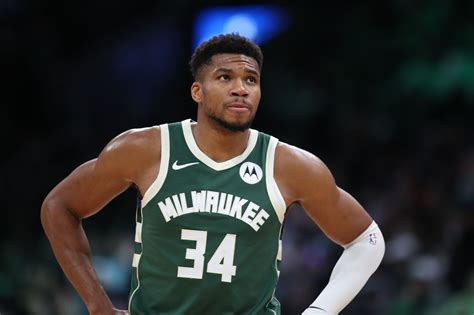 Is Giannis Antetokounmpo Playing Tonight Against Memphis Grizzlies