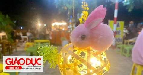 Cận cảnh chiếc đèn lồng trở thành hot trend hút hồn giới trẻ mùa Trung thu 2023