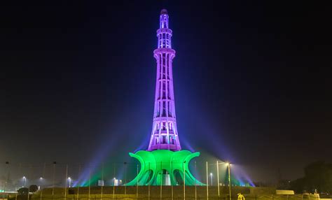 minar  pakistan  tower  constructed    flickr