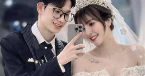 Lộ thiệp cưới của hot girl sinh năm 1994 và chồng 2003 cô dâu xin dân mạng đừng phán xét