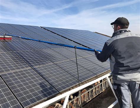 Photovoltaikanlage Reinigen Der Fr Hjahrsputz Lohnt Sich Agrarheute