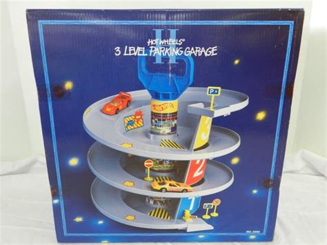Level Hot Wheels Parking Garage Lot