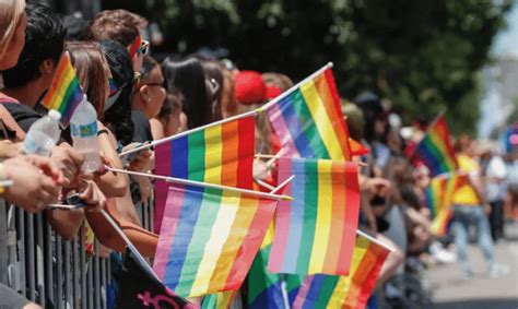 Cattolici Contro Gay Pride A Treviso Ecco Gli Omofobi Travestiti Da Preghiera