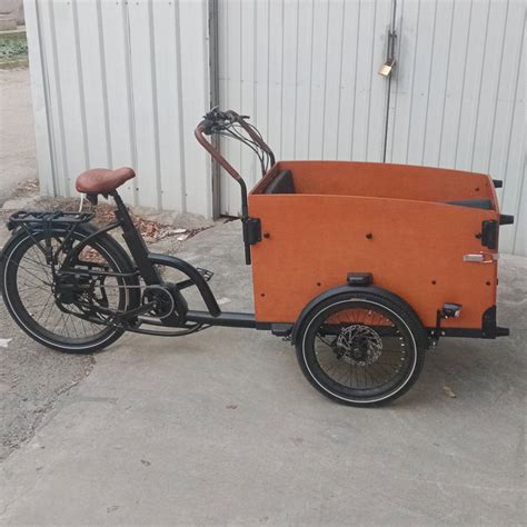 Furgoneta eléctrica familiar premium para un transporte seguro - China