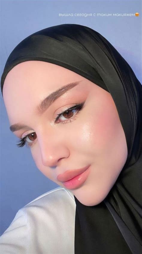 𝓾𝓶𝓲𝓭𝓪 Glamour makeup Nude makeup Crazy makeup