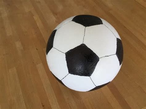 Voetbalplezier Maak Je Eigen Papier Maché Voetbal