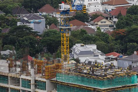 Nilai Kontrak Adhi Ptpp Wika Tembus Rp Triliun Semester I