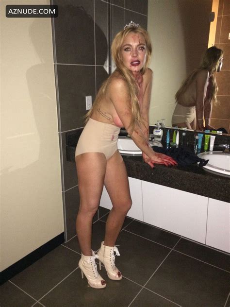 Lindsay Lohan Sexy And Hot Bathroom Photos AZNude
