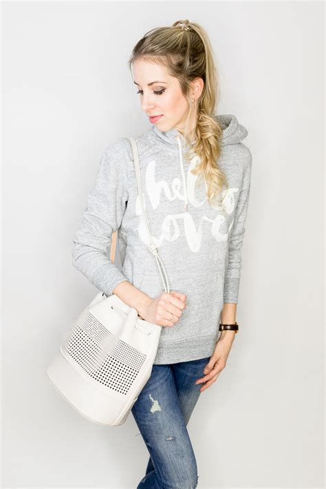 H&M Sweater - fashionblonde