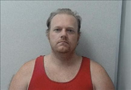 Dustin Michael Lee Ford A Registered Sex Violent Or Drug Offender In Junction City Ks