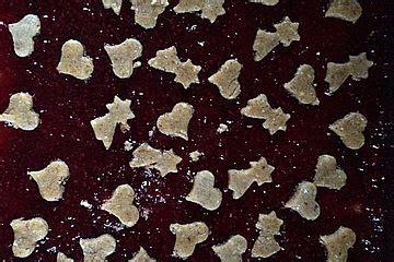 Linzer Torte Vom Blech Mit Preiselbeeren Von Maria Chefkoch