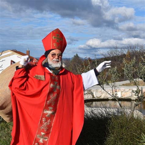 Sveti Nikola posjetio Farmu magaraca u Šmriki Tunera info