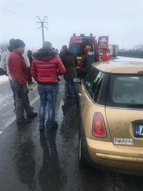 Victima încarcerată în accidentul de pe drumul dintre Arad și Curtici a