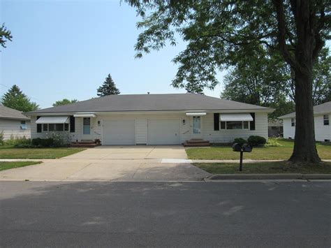 Meadow Ln Neenah Wi Zillow