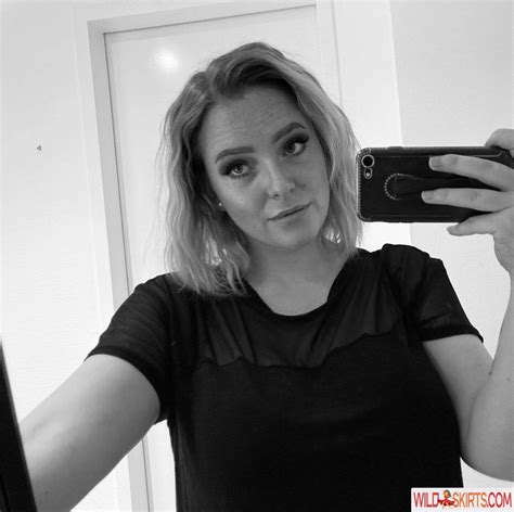Sarah Neuhaus Missundercover Nude Instagram Leaked Photo