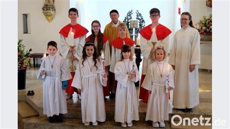 Vier Kommunionkinder Am Tisch Des Herrn In Etzenricht Onetz