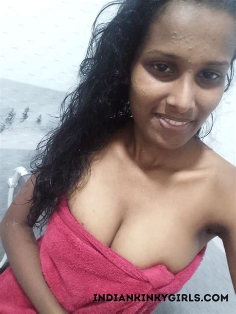 Indian Naukrani Sends Nude Selfies To Sethji Indian Nude Girls