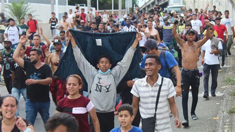 Nueva Caravana De Migrantes Parte Desde Frontera M Xico Guatemala