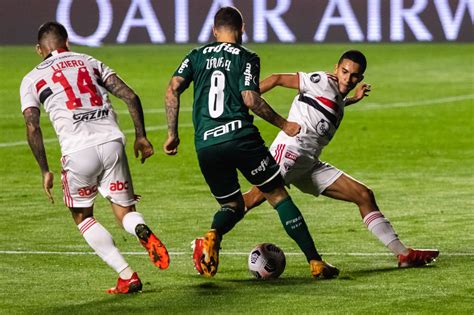 São Paulo faz 3 x 1 no Palmeiras no jogo de ida da final do