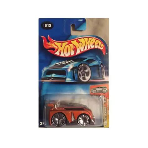 Hot Wheels First Editions Bling Hyperliner Universo Hot Wheels