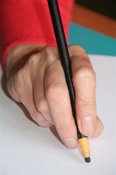 The Adaptive Tripod Pencil Grip For Handwriting Pencil Grip Finger