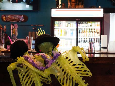 The 19 Most Fun Bars In Houston - Houston - The Infatuation