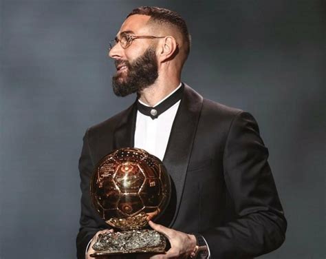 Bola de Ouro 2022 Benzema é melhor jogador do mundo Acorda Cidade