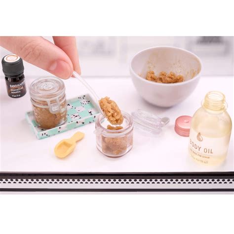 mgas miniverse   mini spa collectible mini craft kit  mga