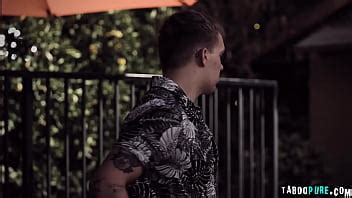 Nikki Sweet Amazing Vagina Got Licked By MILF Syren De Mer XNXX