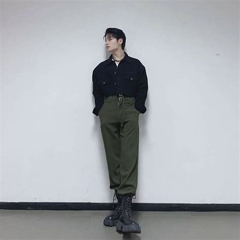 stray kids I.N | Stray kids outfits, Kids outfits, Pantsuit