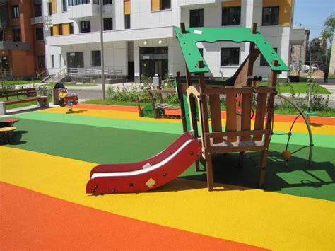 Цена на травмобезопасное покрытие для детских площадок.