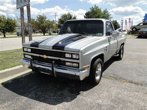 1983 chevy truck 8