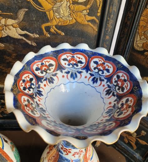 Proantic PAIRE DE GRANDS VASES IMARI JAPON FIN XIXe