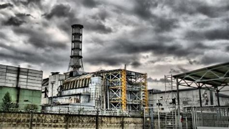 Ledakan Reaktor Nuklir Chernobyl Bencana Nuklir Terburuk Dalam Sejarah