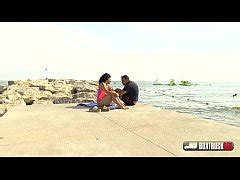 Beautiful Spanish Aysha Gets A Cumshot On Her Big Ass In The Public xxx Videos Porno Móviles