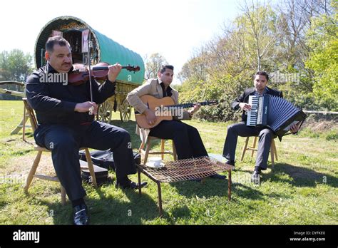 Romany Gypsies Outside Their Vardo Gypsy And Traveller Site West
