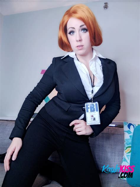 Super Hot Redhead Kayla Kiss In Black Lace Underwear Reveals Her Big