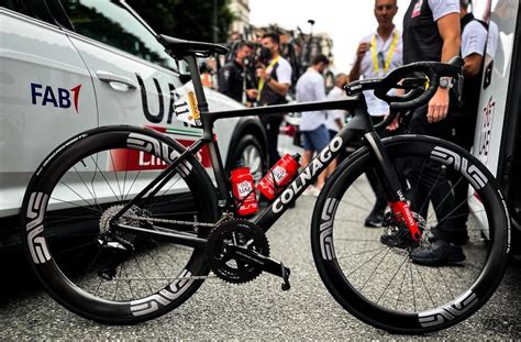 Tour De France 2023 Racing Bike COLNAGO V4RS Team UAE 2023 Review